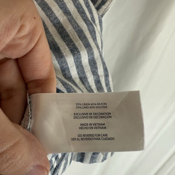 Orvis Linen Blend Button Down Shirt Women's Medium Blue White Striped Short Slv - Picture 6 of 10